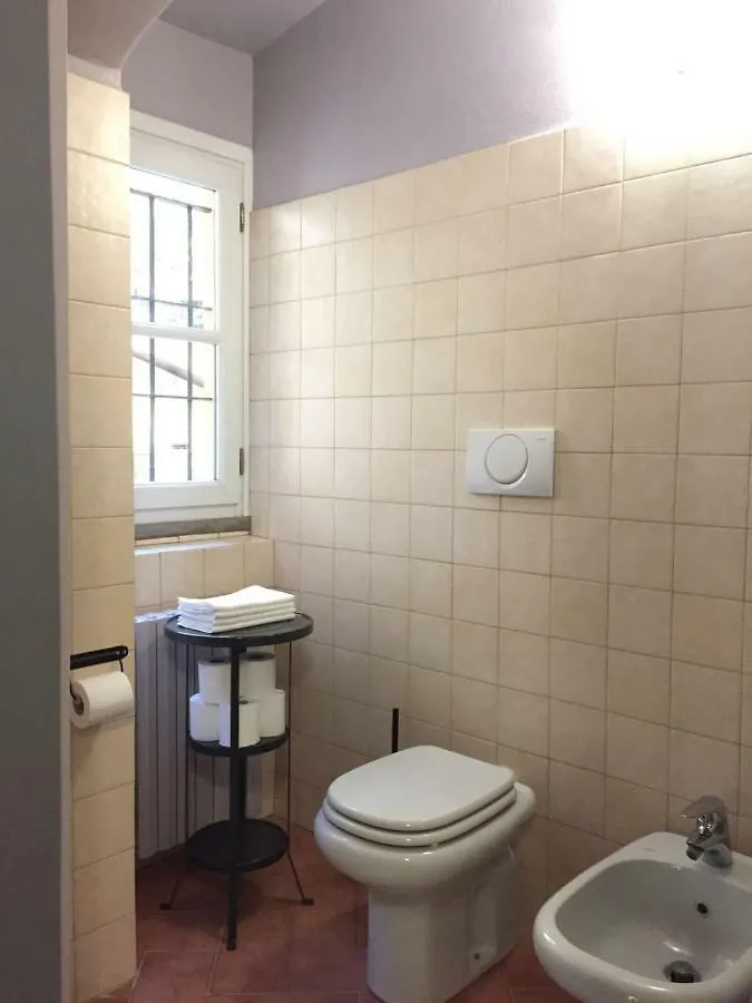 Cosy Apartment 2 Minutes From Duomo Milán