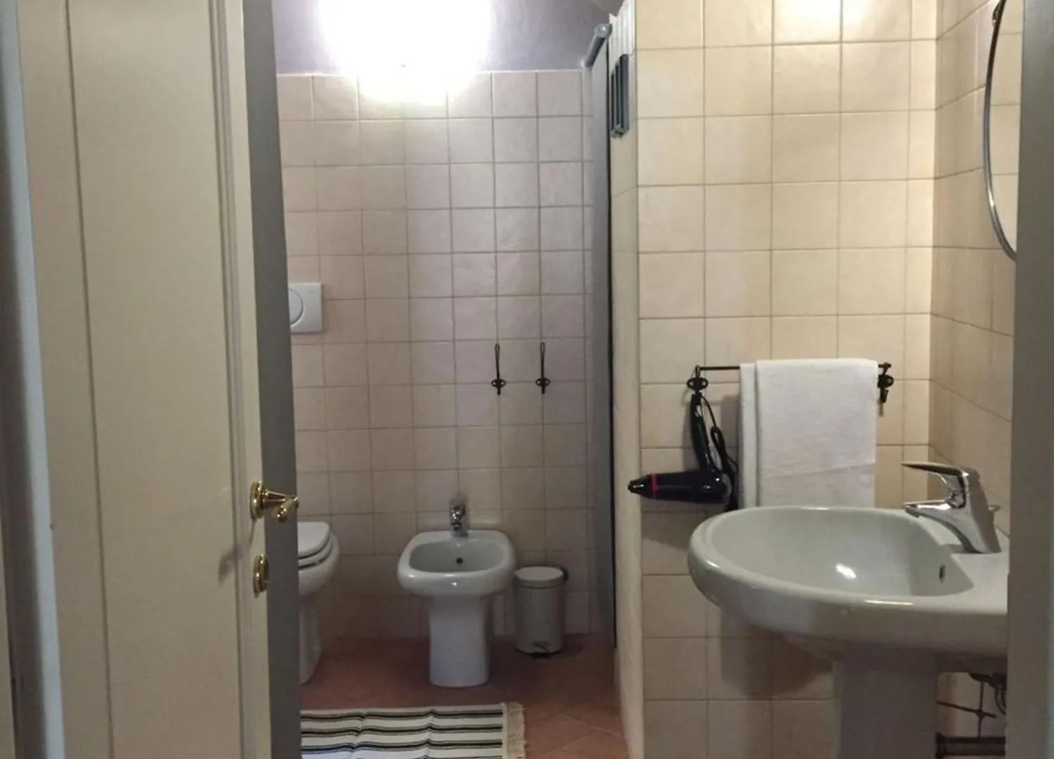 Cosy Apartment 2 Minutes From Duomo Milán Italia