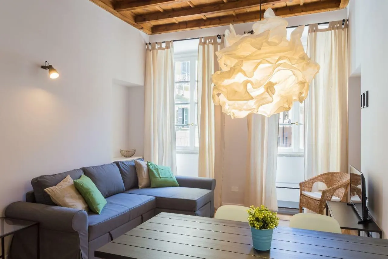 Cosy Apartment 2 Minutes From Duomo Milan