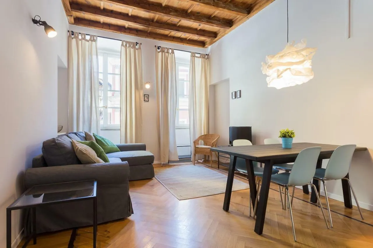 Cosy Apartment 2 Minutes From Duomo Mailand